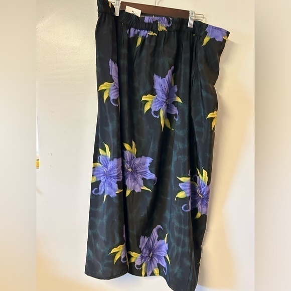 Esmeralda floral print faux wrap skirt - Picture 5 of 7